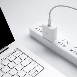 شارژر فست 20 واتی تایپ سی زدمی شیائومی مدل Xiaomi ZMI HA716 USB Type-C 20W Charger